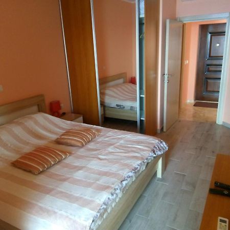 Apartment Sea Space Dobra Voda Ngoại thất bức ảnh
